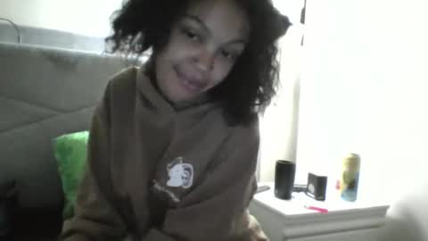 Snapshot of littlemads003 chatting on March 7, 8:55 pm Maddy online show from March 7, 8:55 pm