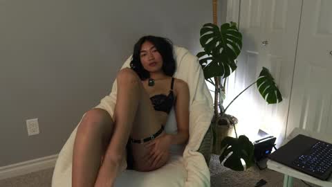 Snapshot of littlemiss_kira chatting on May 31, 3:04 am Kira online show from May 31, 3:04 am
