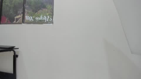 im olivia IG littleolivia01 online show from February 6, 12:48 pm