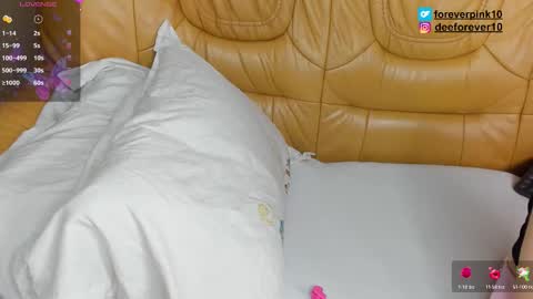 Snapshot of littlepinky77 chatting on September 17, 10:17 am Pinky online show from September 17, 10:17 am