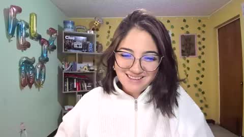 Mia  Wednesday to Sunday 730 am to 1030 am Colombian Hour D online show from December 2, 1:25 am