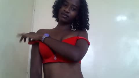 littlesandie online show from January 7, 5:12 am