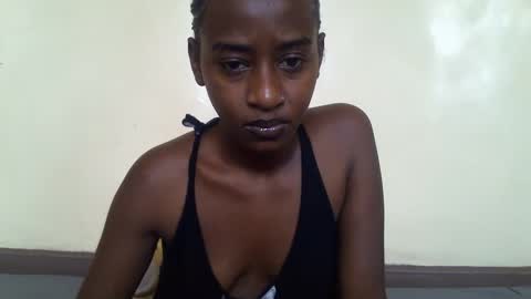 littlesandie online show from January 22, 6:42 am