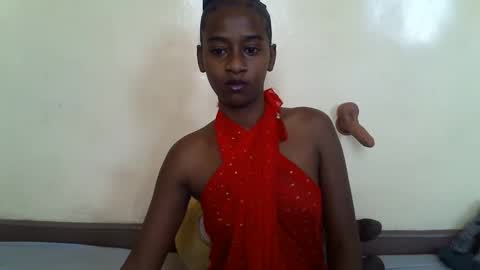 littlesandie online show from February 26, 5:53 am