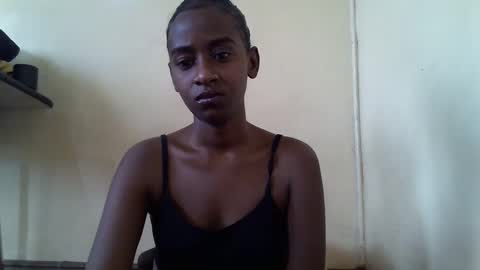 littlesandie online show from March 3, 6:59 am