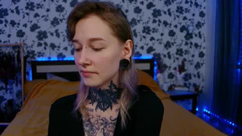 Niki  free tg channel with some photos gifs and info about streams  online show from October 21, 6:19 pm