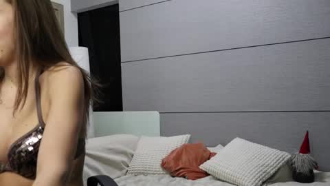 Snapshot of littlestellaspark chatting on February 28, 2:18 pm littlestellaspark online show from February 28, 2:18 pm