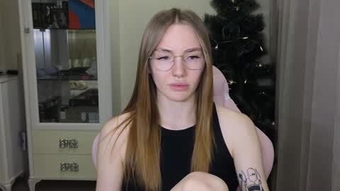 Eliana online show from December 17, 2:11 pm