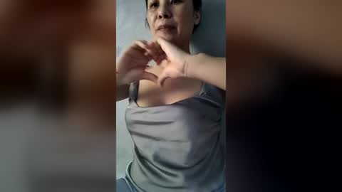 Liu-liu online show from July 15, 3:23 am