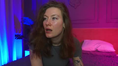 Liv 3 online show from October 9, 3:32 pm