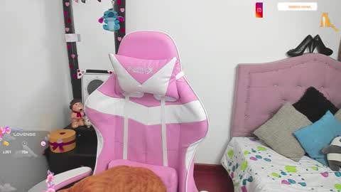 Katalina Novoa. online show from March 15, 2:39 am