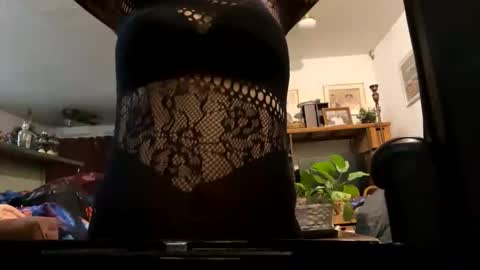 Hlove online show from February 27, 8:58 am