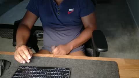 livetribber online show from April 3, 1:09 pm