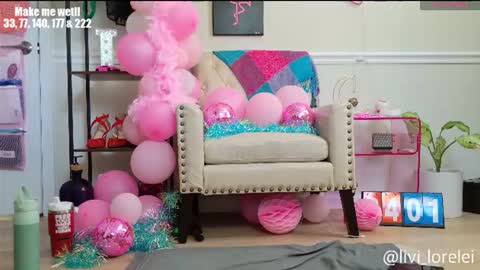 Snapshot of livi_lorelei chatting on June 29, 8:53 pm livi lorelei online show from June 29, 8:53 pm