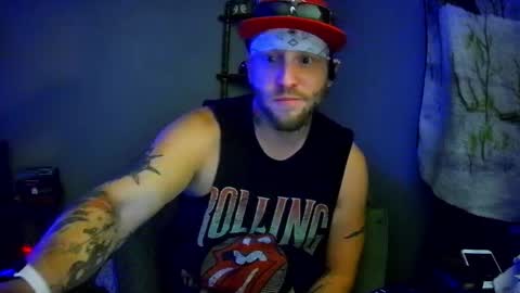 Snapshot of livingpuddle chatting on September 17, 11:12 am livingpuddle online show from September 17, 11:12 am