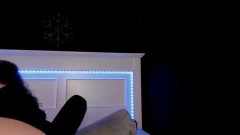 Liv online show from November 22, 11:15 pm