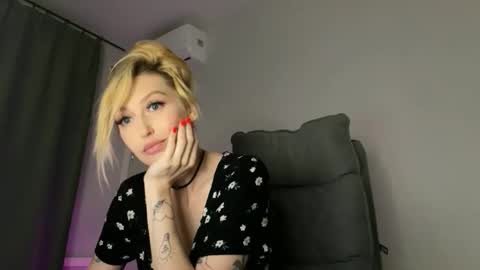 Snapshot of liya_ray chatting on September 28, 4:34 pm Liya Ray online show from September 28, 4:34 pm