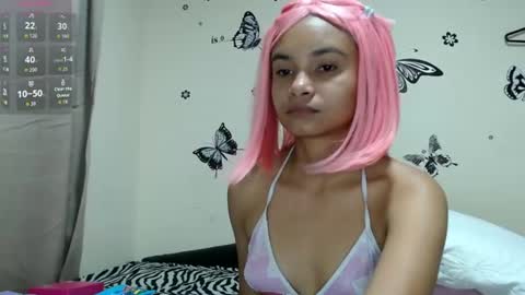 Liz7skinny online show from June 21, 8:22 pm