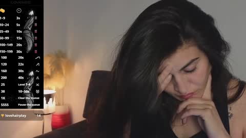 Snapshot of liz_devine chatting on January 22, 9:43 pm liz online show from January 22, 9:43 pm