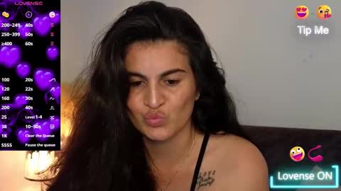 Snapshot of liz_devine chatting on March 1, 6:00 pm liz online show from March 1, 6:00 pm