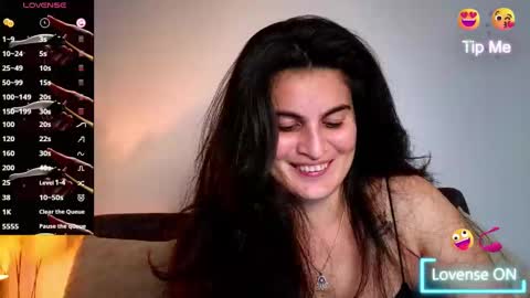 Snapshot of liz_devine chatting on March 8, 2:01 am liz online show from March 8, 2:01 am