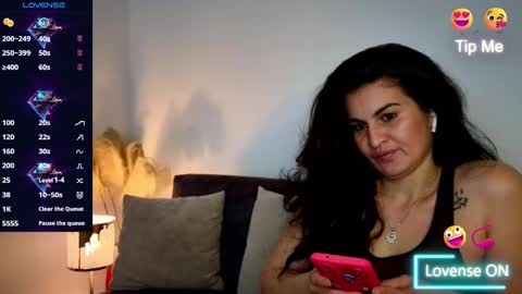 Snapshot of liz_devine chatting on March 10, 1:21 pm liz online show from March 10, 1:21 pm