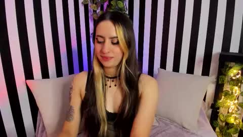 Liz  online show from October 17, 2:19 pm