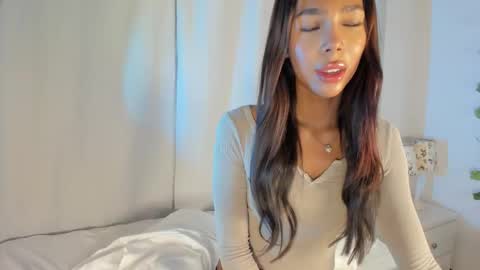 Snapshot of liz_grant chatting on October 17, 10:56 pm Liz Grant online show from October 17, 10:56 pm