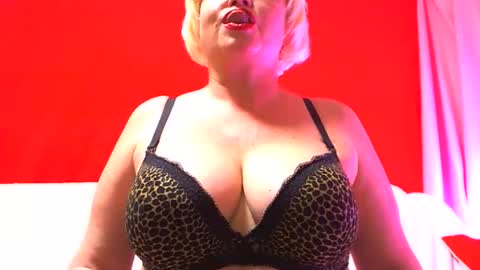 LizaBrazzer online show from March 6, 7:05 am