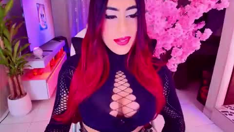 Liza Goth online show from October 26, 8:59 pm