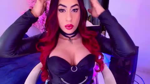 Snapshot of lizagothdoll chatting on June 3, 12:02 am Liza Goth online show from June 3, 12:02 am