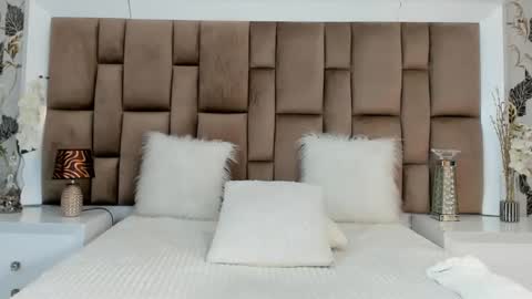 lizamintelli online show from December 3, 12:58 pm