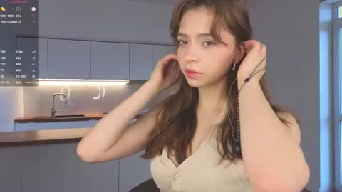 Snapshot of lizbethbiers chatting on April 18, 3:10 am Hello there im Amelia Im new here Lets have fun online show from April 18, 3:10 am