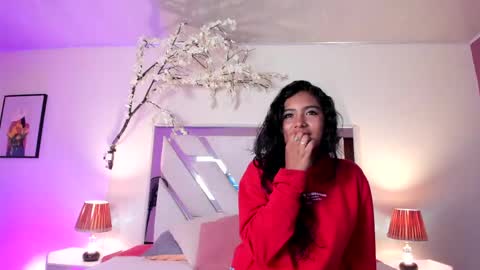 Lizz  online show from May 28, 2:14 pm