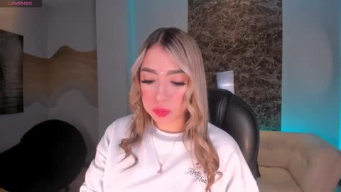 Lizz online show from November 14, 4:22 am