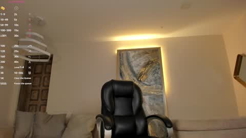 Lizzi  online show from February 7, 5:10 am