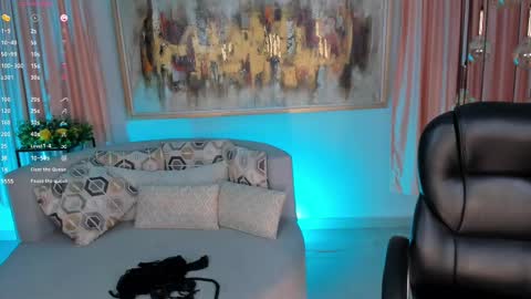 Lizzi  online show from February 12, 5:26 am