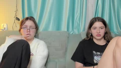 lizzi_muur online show from January 3, 10:51 pm