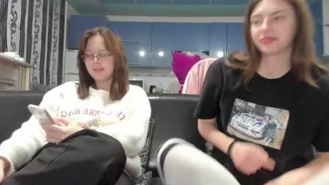 lizzi_muur online show from February 27, 5:36 pm