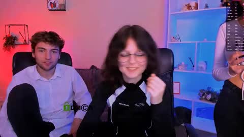 lizzie_boom online show from November 8, 9:13 pm