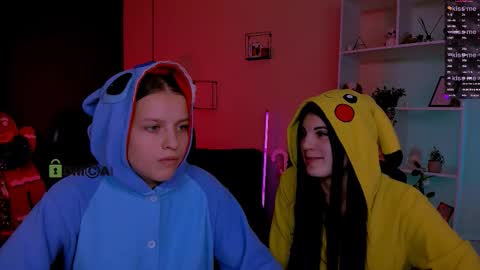 Snapshot of lizzie_boom chatting on January 6, 8:45 pm lizzie_boom online show from January 6, 8:45 pm