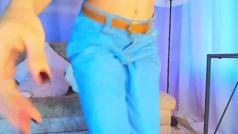 lizzy_kane online show from May 24, 8:03 pm