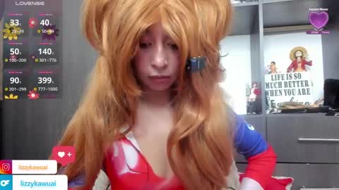 Snapshot of lizzy_kawuaii chatting on April 21, 2:01 pm lizzy online show from April 21, 2:01 pm