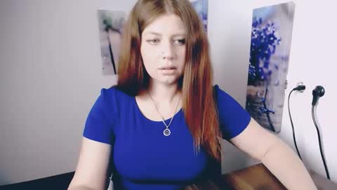Snapshot of lizzy_koul chatting on April 3, 12:36 pm Lizzy3 online show from April 3, 12:36 pm