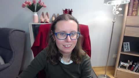 Lizzy online show from December 5, 5:38 am