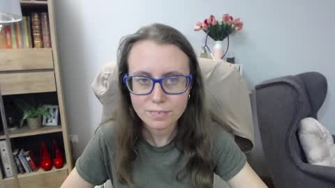 Lizzy online show from May 29, 5:27 am