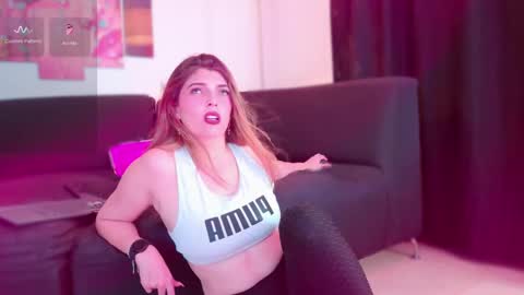 Snapshot of lizzymontana chatting on March 4, 4:06 am Liz  online show from March 4, 4:06 am