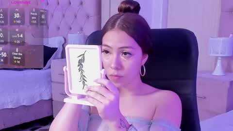 Snapshot of lizzyrossie chatting on February 19, 8:49 pm Lizzy Rossie online show from February 19, 8:49 pm