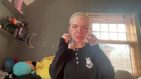 lizzybunny online show from February 19, 2:01 pm