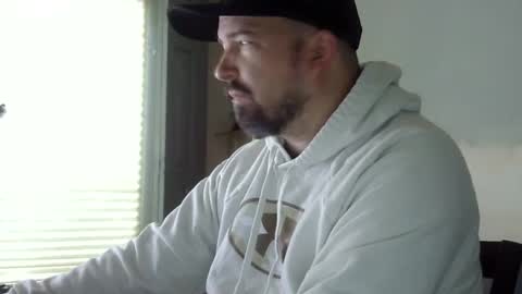 Snapshot of lj345689 chatting on September 10, 1:33 pm lj345689 online show from September 10, 1:33 pm